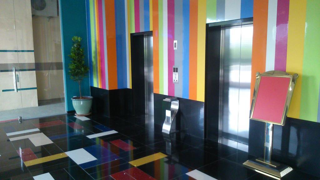 Baguss Hotel And Serviced Apartment ยะโฮร์บาห์รู ภายนอก รูปภาพ