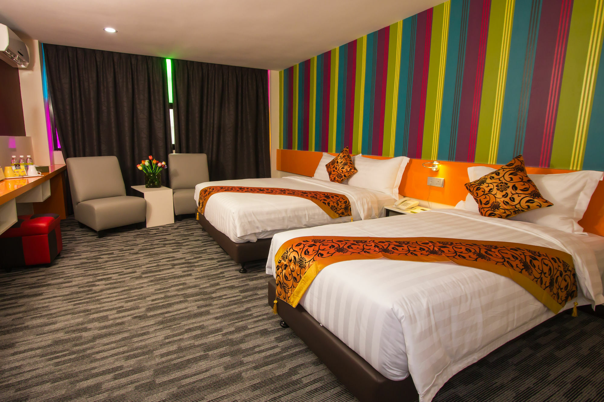 Baguss Hotel And Serviced Apartment ยะโฮร์บาห์รู ภายนอก รูปภาพ