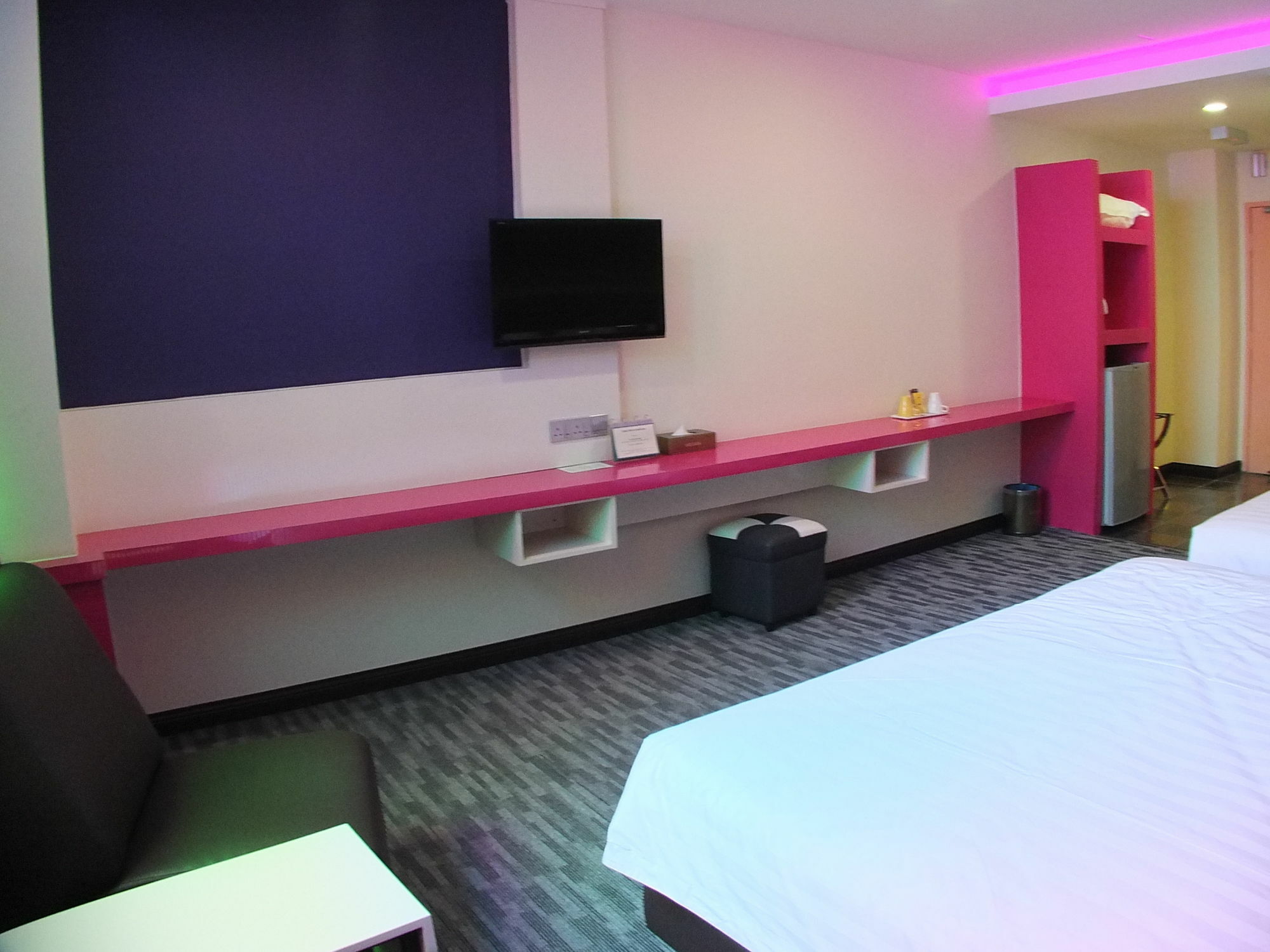 Baguss Hotel And Serviced Apartment ยะโฮร์บาห์รู ภายนอก รูปภาพ