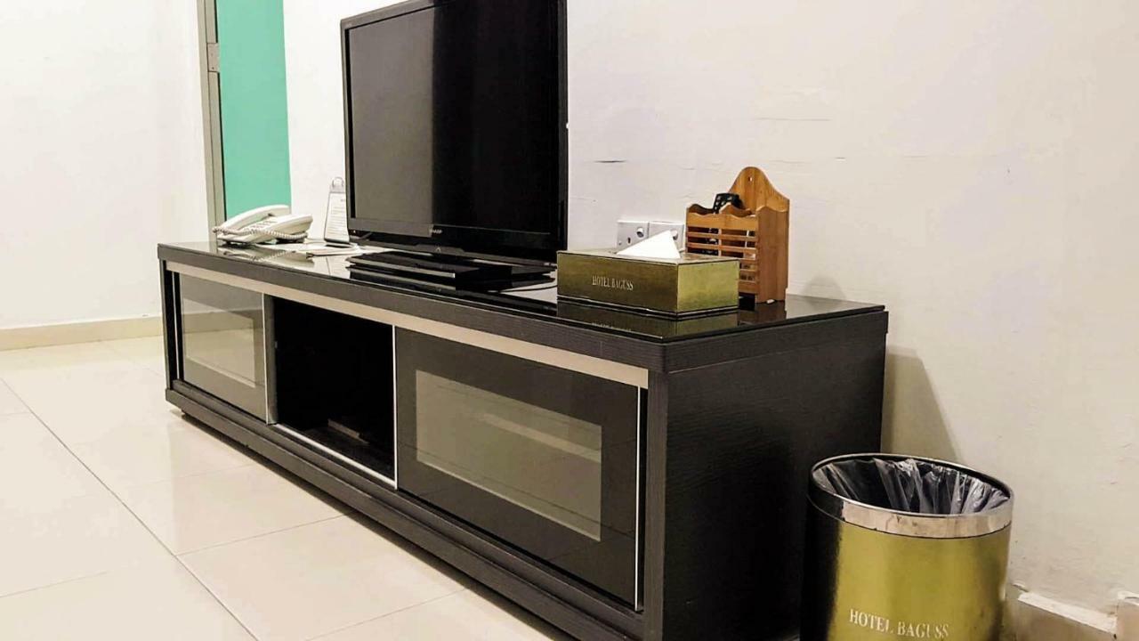 Baguss Hotel And Serviced Apartment ยะโฮร์บาห์รู ภายนอก รูปภาพ